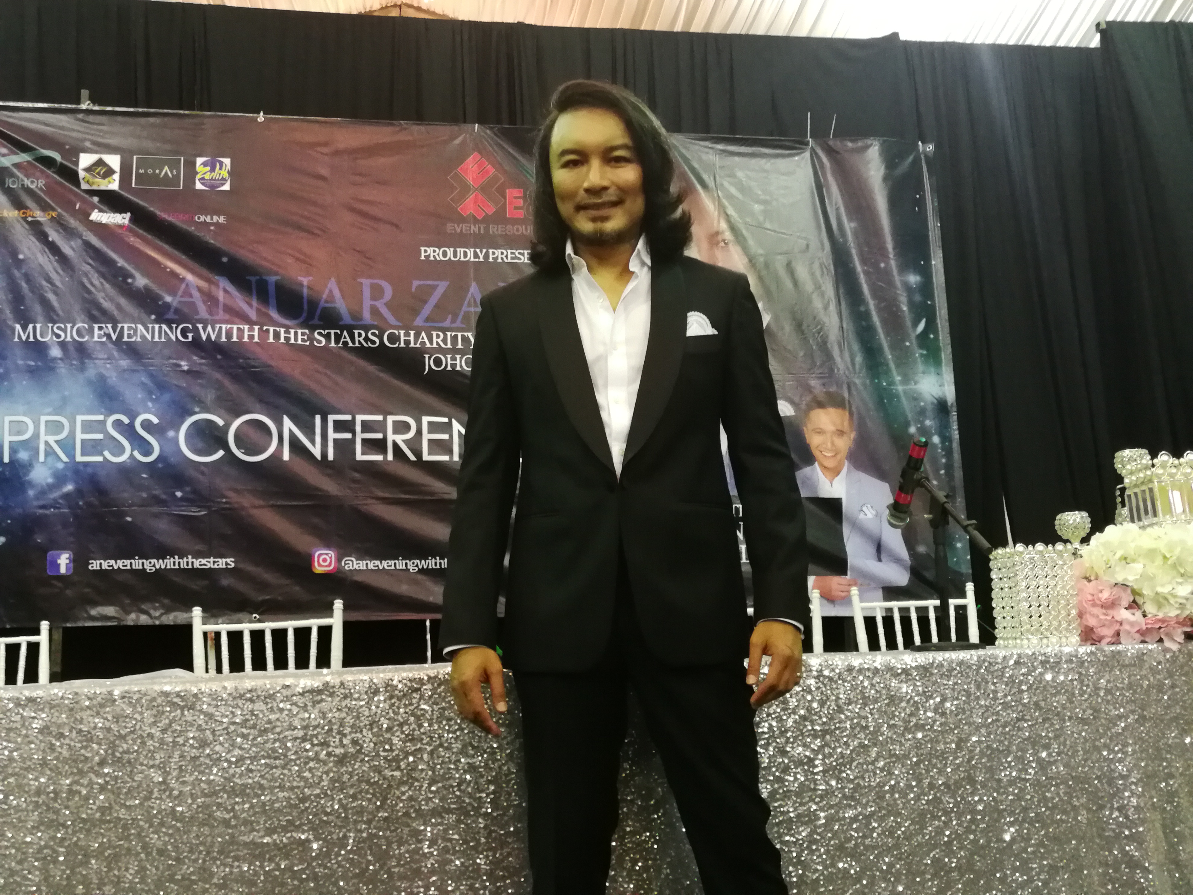 Photo of Anuar Zain Idam Buat Konsert Di Royal Albert Hall London