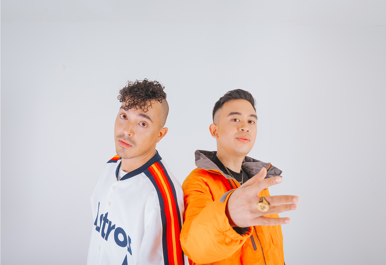 Photo of Alif Dan SonaOne Lancar Single Dan Muzik Video Obvious