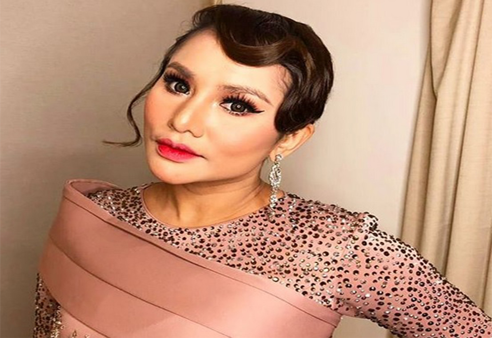 Photo of “Dengan Kekasih Baharu Sefhia Dapat Rasa Kasih Seorang Bapa” – Elly Mazlein