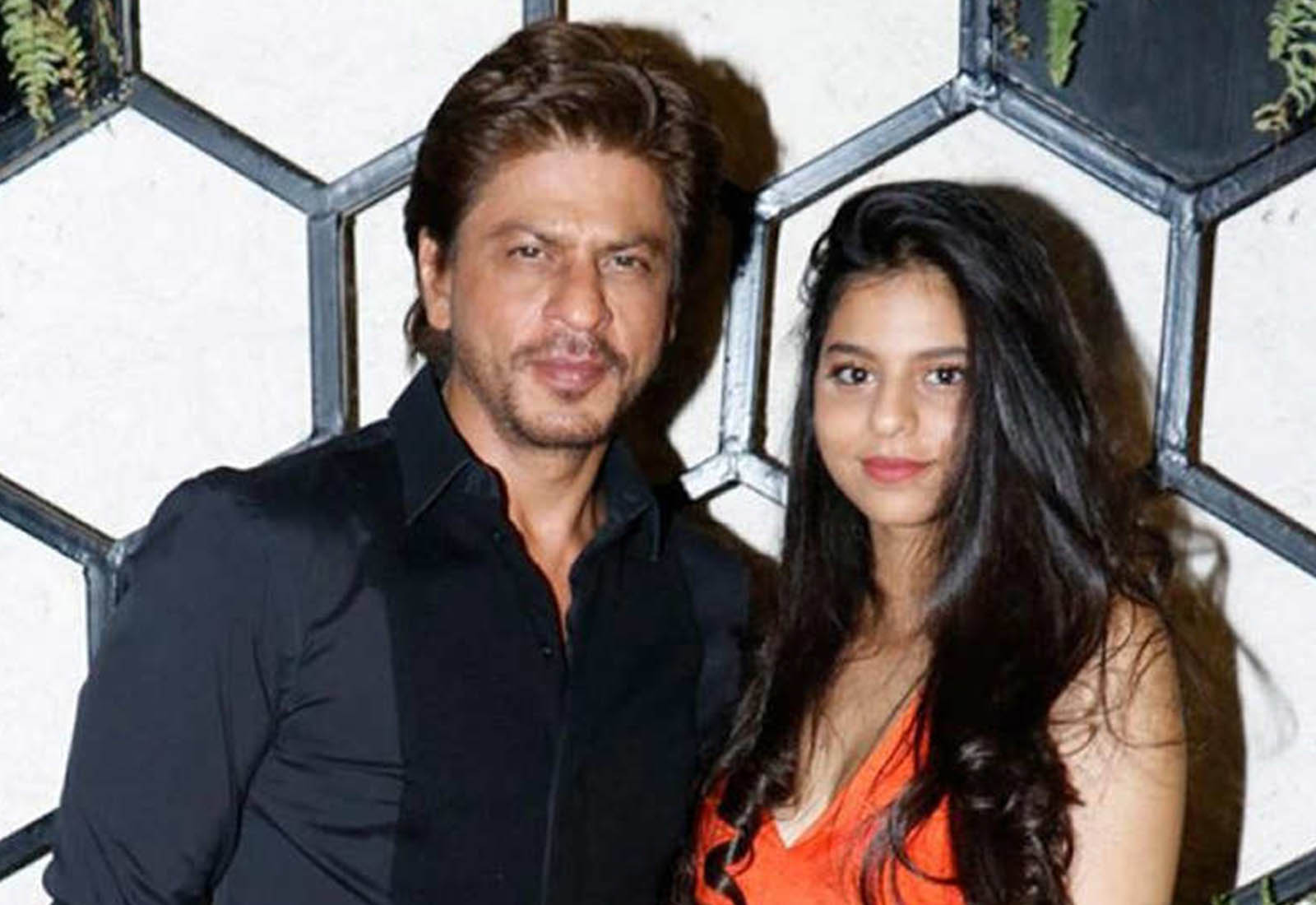 Photo of Lelaki Romantik… Shah Rukh Khan Beri Amaran Kepada Anak Gadisnya