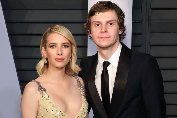 Photo of Emma Roberts & Evan Peters Putus Lepas Tujuh Tahun Bersama