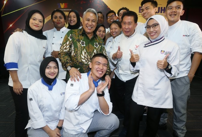 Photo of Protege Chef Wan & Martin Yan Bertarung Dalam Raja Sawit