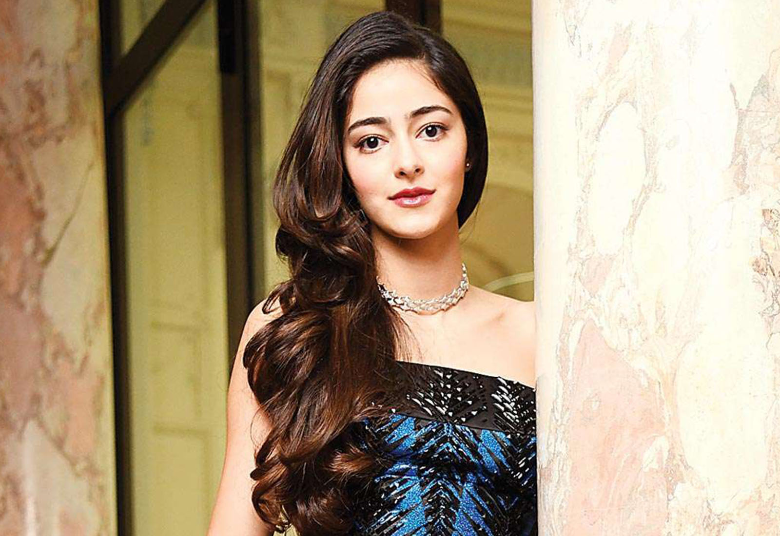 Photo of Ananya Panday Tolak Dakwaan Cinta Tiga Segi Dengan Sara Ali Khan