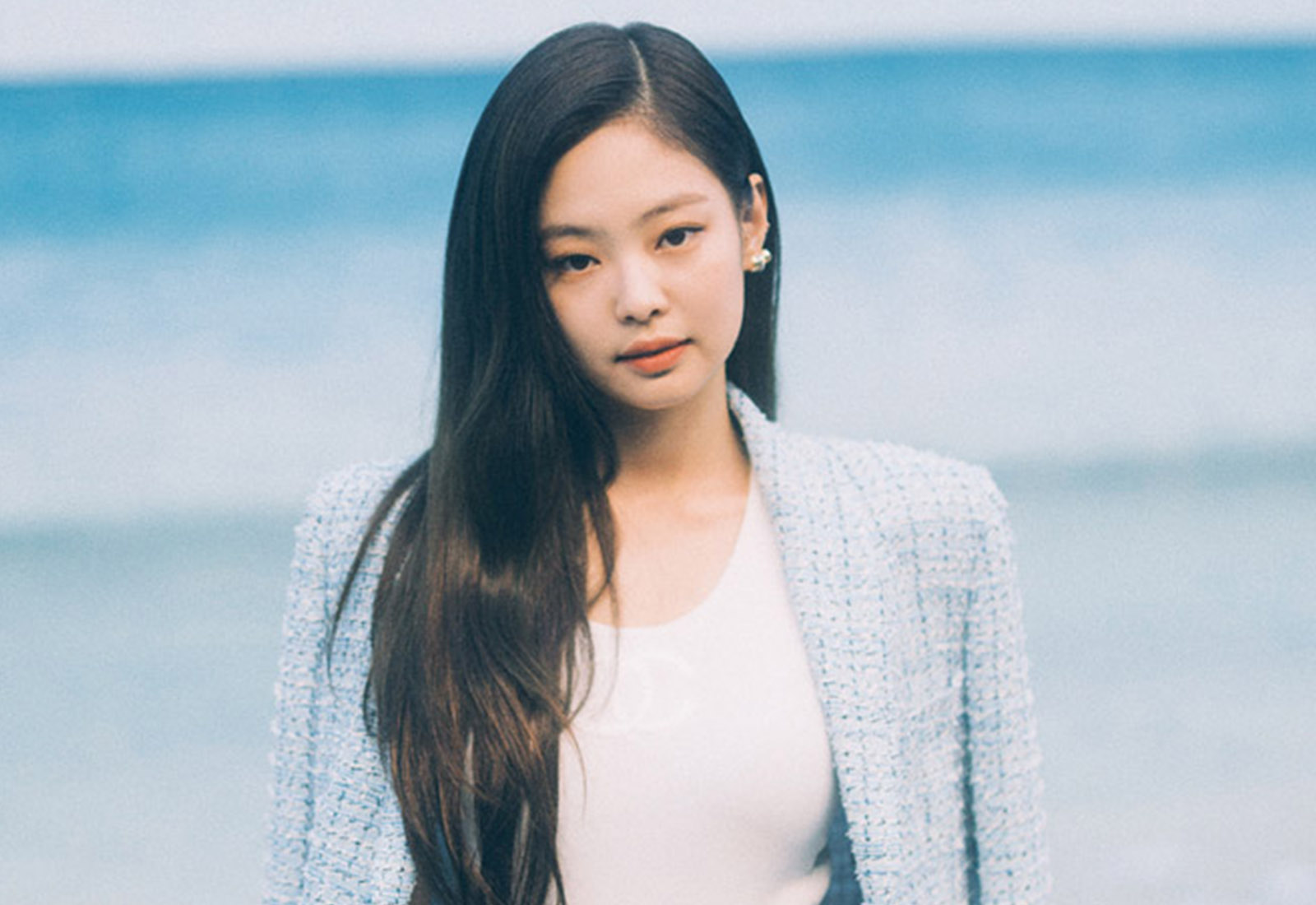 Jennie Blackpink Pakai Skirt Pendek Sehingga Nampak Seluar 