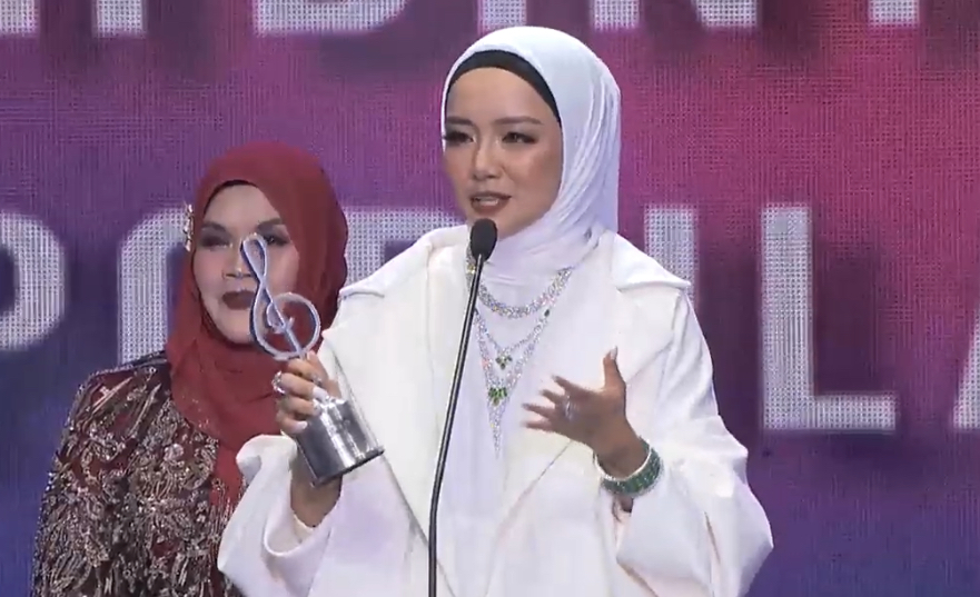 Mira Filzah Dinobat Bintang Paling Popular ABPBH 32
