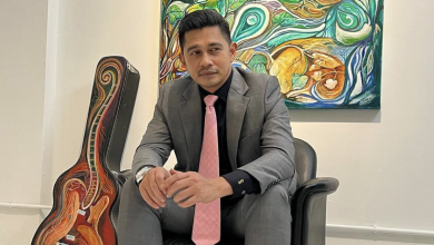 Photo of Fizz Fairuz Dedahkan Dirinya Alami Gangguan Mistik… Rasa ‘Panas’ Dengan Isteri, Enggan Bermain Dengan Anak-Anak & Lebih Banyak Termenung