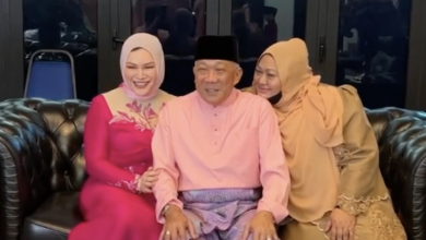 Photo of “Fyi, Suami Kami Tak Minat Yang Kurus-Kurus, Taste Dia Yang Comel Macam Kami…” – Zizie Izette Kongsi Video Bersama Madu Sambut Aidilfitri