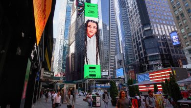 Photo of Kaka Azraff Jadi Artis Malaysia Kelapan Terpilih Hiasi Papan Billboard Di Times Square New York