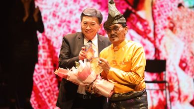 Photo of Penyambung Legasi Dondang Sayang, Mohammad Baharim Raih Anugerah Pencapaian Seumur Hidup Cameronian BOH
