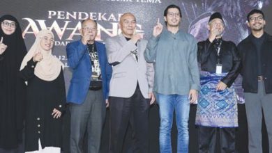 Photo of Nama Pengarah Panglima Awang Masih Belum Didedahkan, Studio Kembara Enggan Timbulkan Sebarang Kontroversi