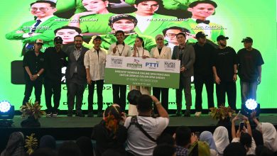 Photo of Syed Saddiq & Bella Astillah Jayakan Program PTTI Jelajah Skor A+ SPM Sabah Bersama 4,000 Calon SPM